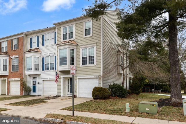 2 BAYBERRY LN, Delran, NJ 08075