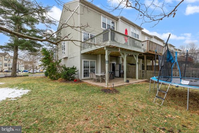 2 BAYBERRY LN, Delran, NJ 08075