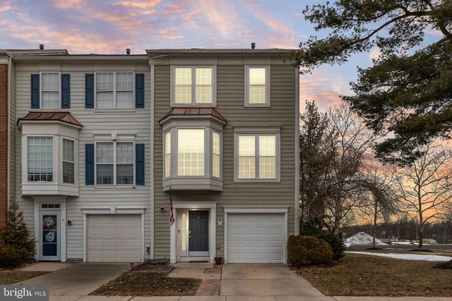 2 BAYBERRY LN, Delran, NJ 08075