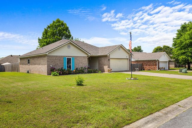 30 Applewood Drive, Cabot, AR 72023