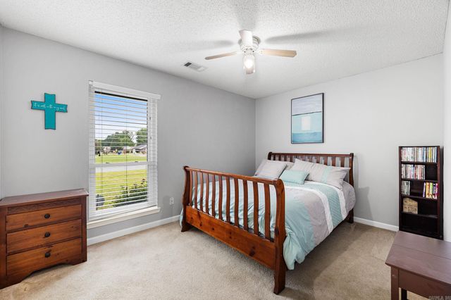 30 Applewood Drive, Cabot, AR 72023