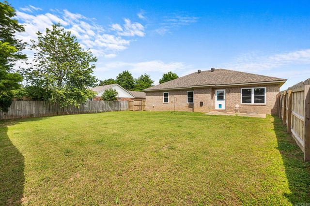 30 Applewood Drive, Cabot, AR 72023