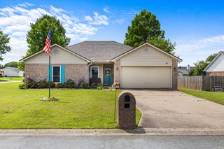 30 Applewood Drive, Cabot, AR 72023