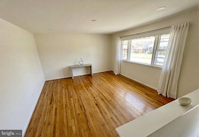 6807 ROBINIA RD, Temple Hills, MD 20748