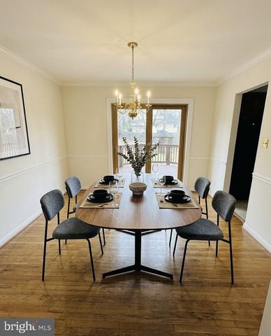 6807 ROBINIA RD, Temple Hills, MD 20748