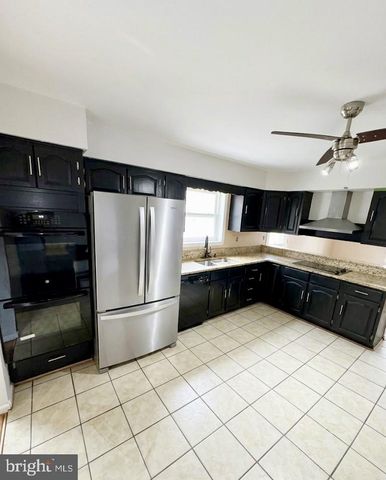 6807 ROBINIA RD, Temple Hills, MD 20748