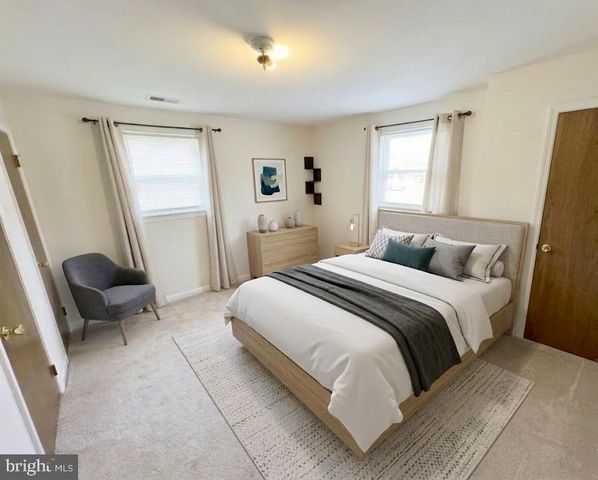 6807 ROBINIA RD, Temple Hills, MD 20748