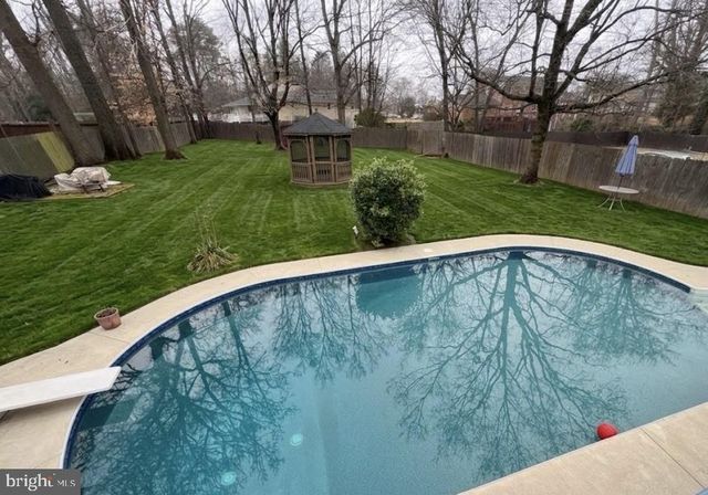 6807 ROBINIA RD, Temple Hills, MD 20748