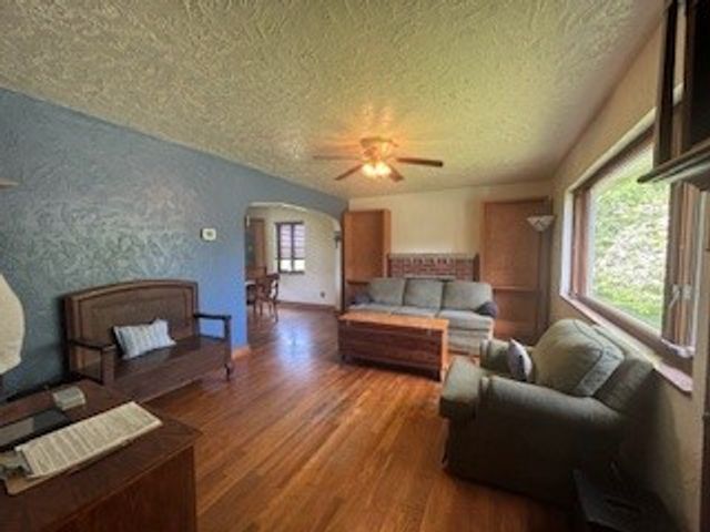 798 Hecla Road, Mt Pleasant Twp, PA 15666