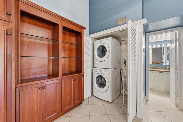 6314 Chasewood Drive E, Jupiter, FL 33458