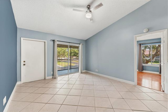 6314 Chasewood Drive E, Jupiter, FL 33458