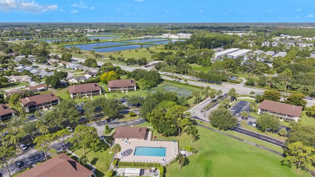 6314 Chasewood Drive E, Jupiter, FL 33458