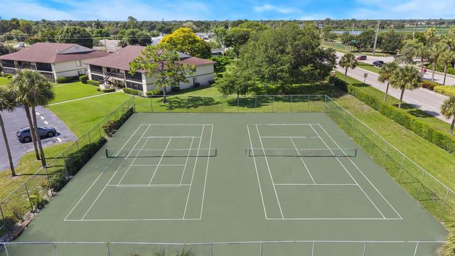6314 Chasewood Drive E, Jupiter, FL 33458