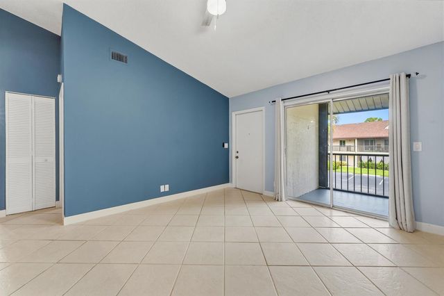 6314 Chasewood Drive E, Jupiter, FL 33458