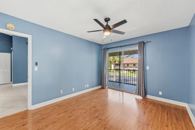 6314 Chasewood Drive E, Jupiter, FL 33458