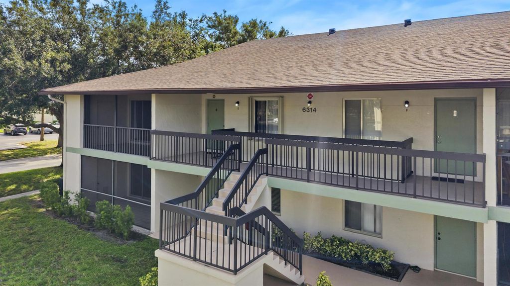 6314 Chasewood Drive E, Jupiter, FL 33458