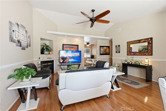 44846 Fenhold, Lancaster, CA 93535