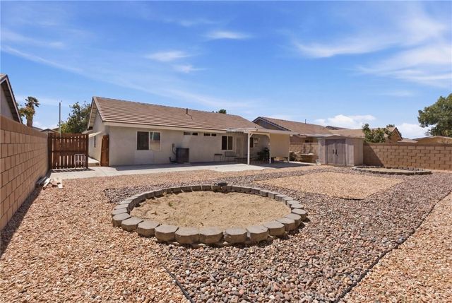 44846 Fenhold, Lancaster, CA 93535