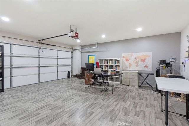 44846 Fenhold, Lancaster, CA 93535
