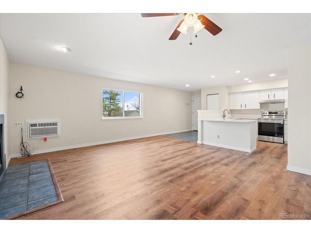 281 S Zinnia Way 2B, Denver, CO 80228