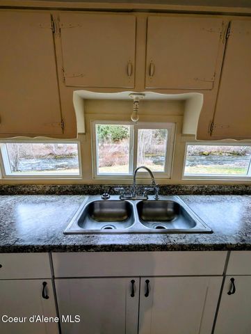 168 Wisdom Quest RD, Bonners Ferry, ID 83805