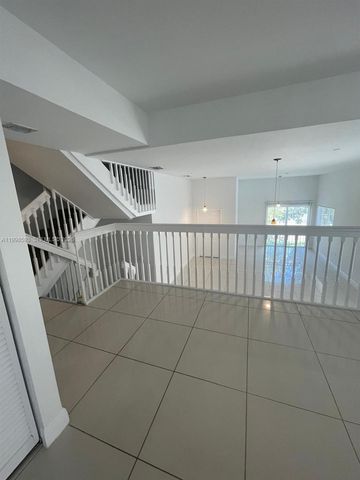 826 N 17th Ave, Hollywood, FL 33020