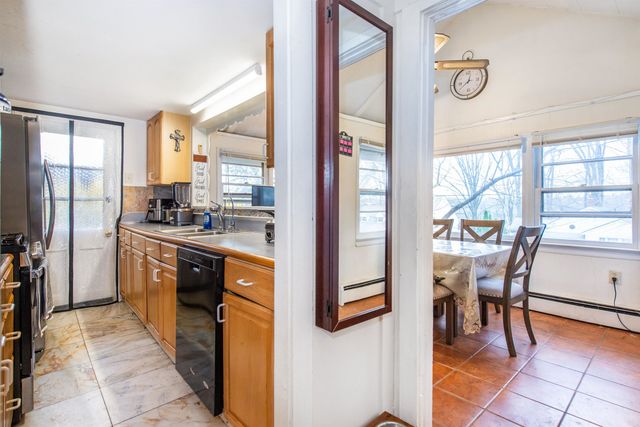 47 HILLSIDE RD, Sparta, NJ 07871