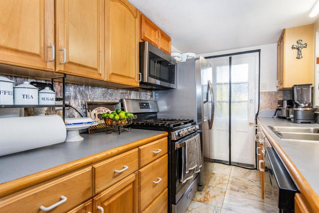 47 HILLSIDE RD, Sparta, NJ 07871