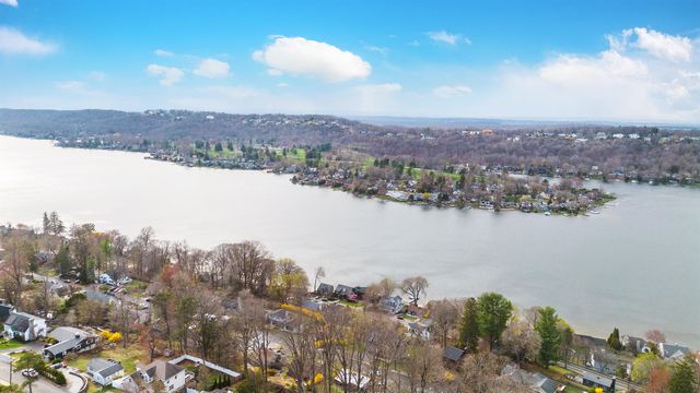 47 HILLSIDE RD, Sparta, NJ 07871