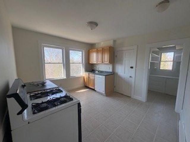 26 Lebanon 26, Winchester, MA 01890