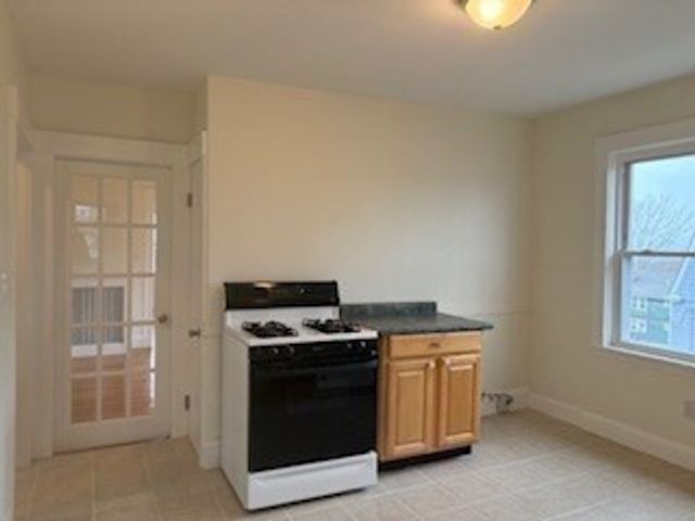 26 Lebanon 26, Winchester, MA 01890