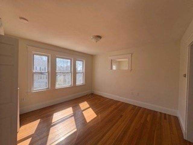 26 Lebanon 26, Winchester, MA 01890