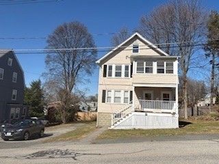 26 Lebanon 26, Winchester, MA 01890