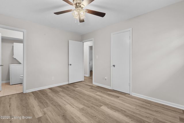 4828 Kaufman Ln, Louisville, KY 40216