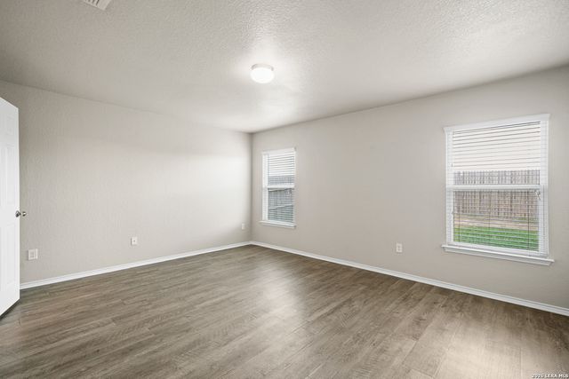 6607 Port Elizabeth, Converse, TX 78109