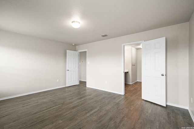 6607 Port Elizabeth, Converse, TX 78109