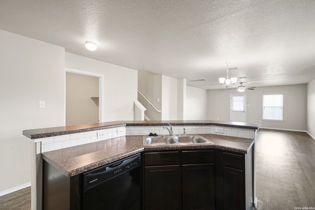 6607 Port Elizabeth, Converse, TX 78109