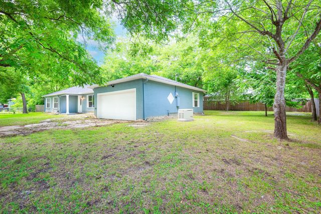 4004 4th Street, Greenville, TX 75401