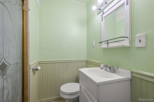7011 Belton Street, Garden City, MI 48135