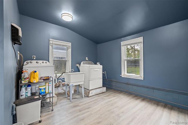 7011 Belton Street, Garden City, MI 48135