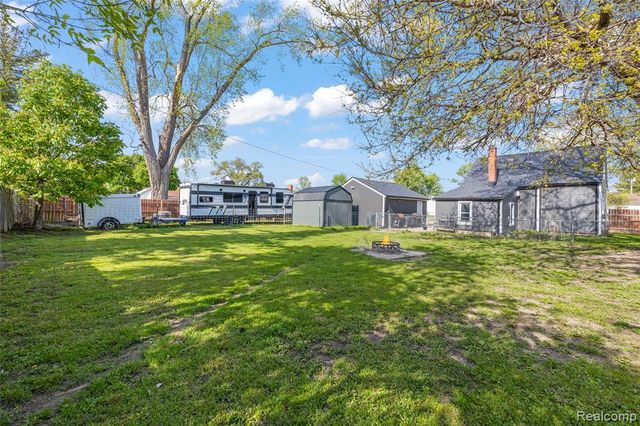 7011 Belton Street, Garden City, MI 48135