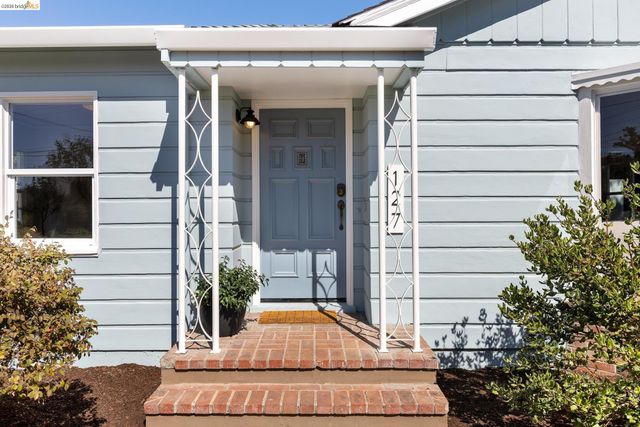 127 Covington St, Oakland, CA 94605