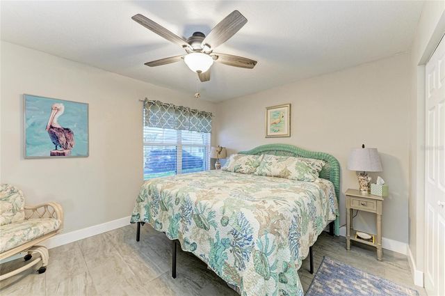 3009 LIVE OAK LANE, Palmetto, FL 34221