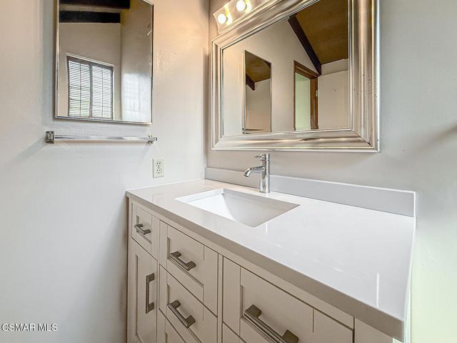 253 Beech Road, Newbury Park, CA 91320