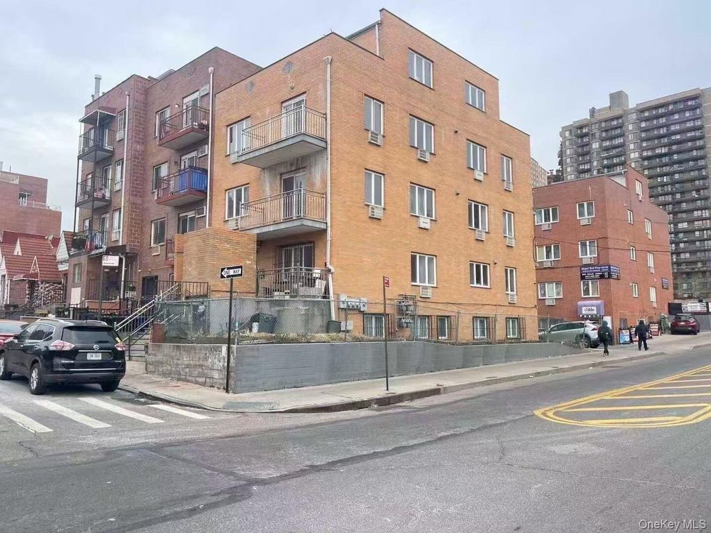 4351 Byrd Street, Flushing, NY 11355