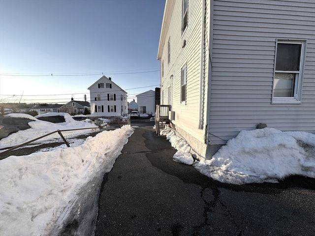 49 Fulton Street 1R, Peabody, MA 01960