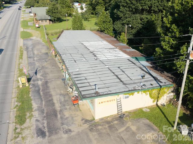 2881 Dellwood Road, Waynesville, NC 28786