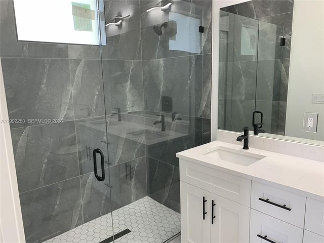 442 Redwing St, Lehigh Acres, FL 33974