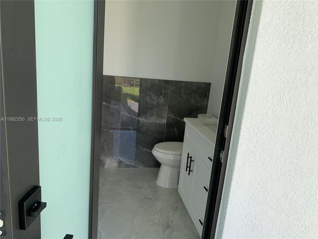 442 Redwing St, Lehigh Acres, FL 33974