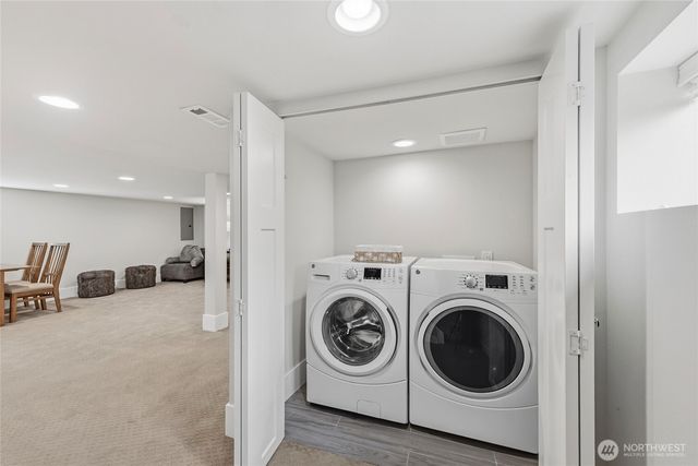 7526 Roosevelt Way NE, Seattle, WA 98115